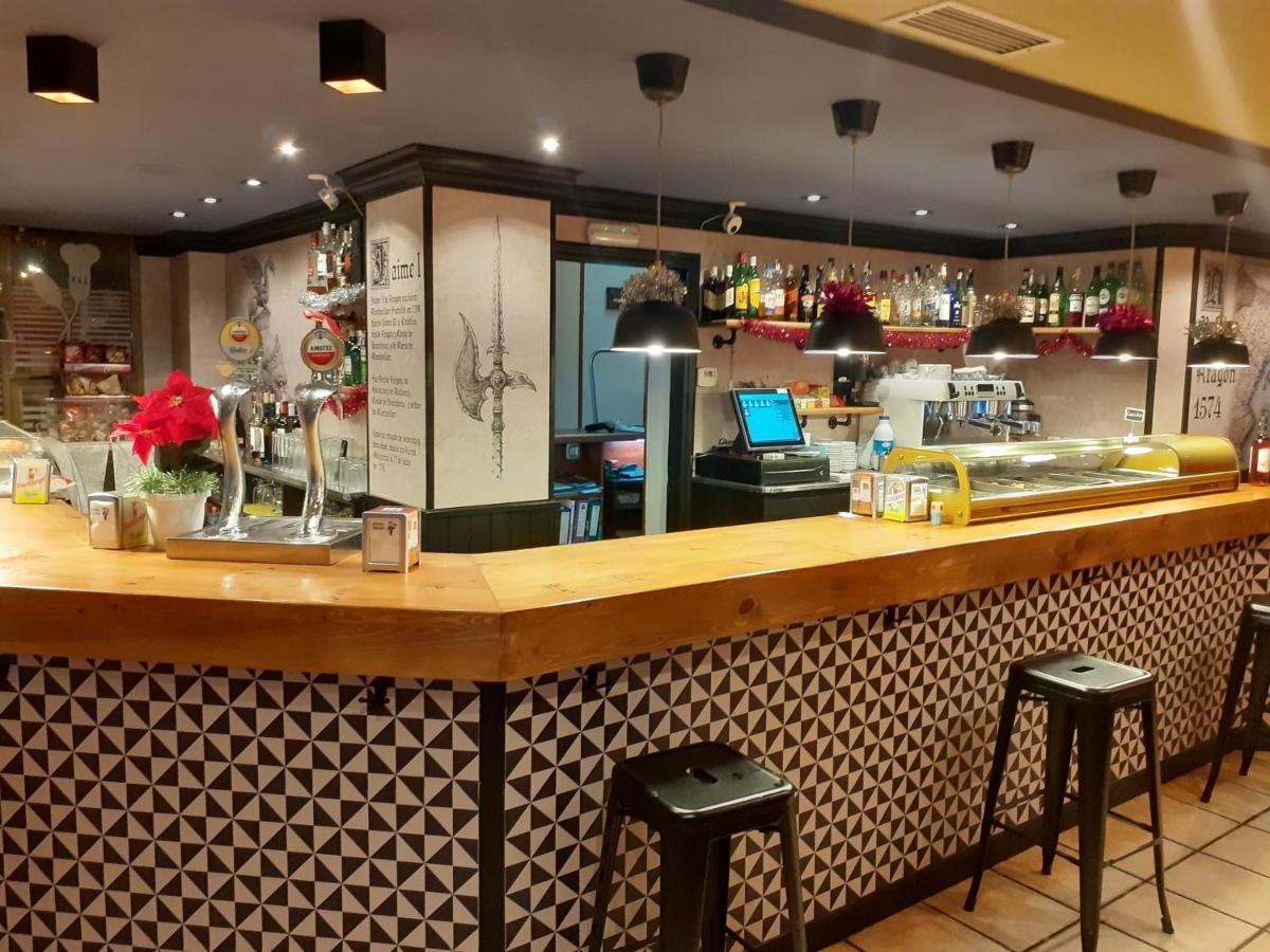 Hostal Jaime I Huesca Dış mekan fotoğraf